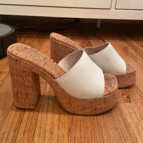 Princess Polly Shoes - 🔥HP🔥 Princess Polly Adorable White Cashew Cork Platform Heels